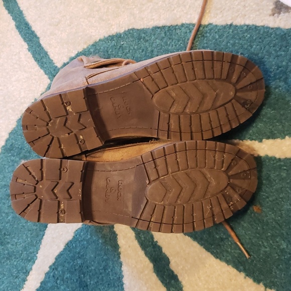 Small boots - Picture 3 of 8